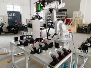 電池殼焊疤自動打磨工作站