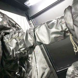 ABB IRB4600噴砂機器人屏風防護罩