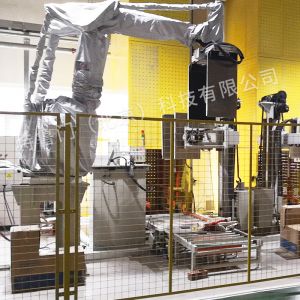 搬運(yùn)機(jī)器人為什么要應(yīng)用防塵防護(hù)服