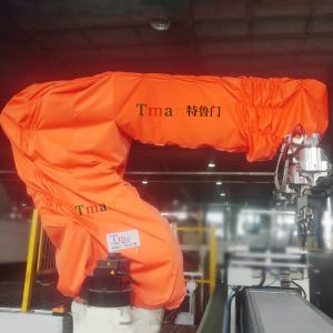 川崎CP180L碼垛機(jī)器人防塵防護(hù)服的作用