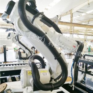 機器人管線包：在復雜環(huán)境中為機器人線纜安全保駕護航