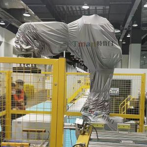 防塵耐磨，機(jī)器人防護(hù)服為企業(yè)創(chuàng)造更多價值