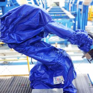 使用防水防潮機(jī)器人防護(hù)服的注意事項(xiàng)