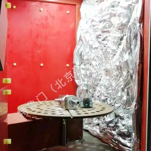 噴砂機(jī)器人屏風(fēng)防護(hù)罩:隔離內(nèi)外環(huán)境的關(guān)鍵屏障