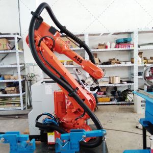 機(jī)器人管線(xiàn)包:工業(yè)機(jī)器人的得力助手